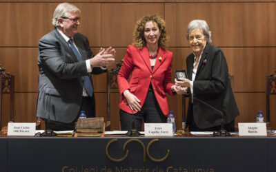 La jurista Alegría Borrás recibe al Premio Puig Salellas 2018