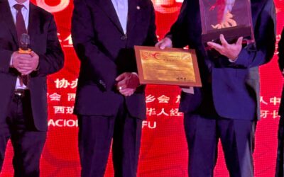 José Alberto Marín, decano del Colegio Notarial de Cataluña, recibe el premio Amistat Orient-Occident